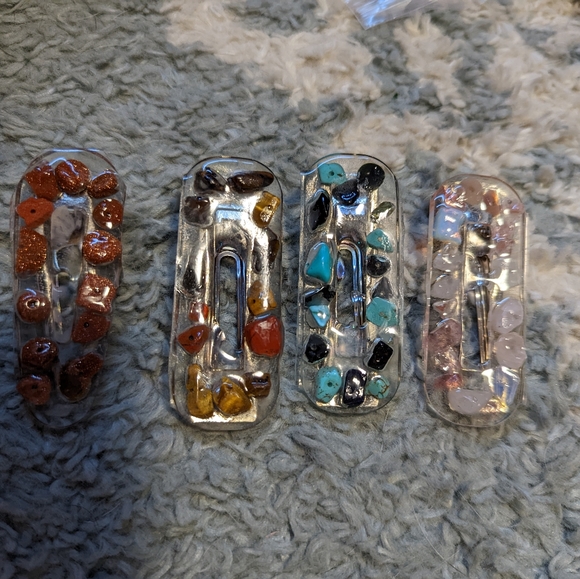 handmade Accessories - Raw stone hair clips set